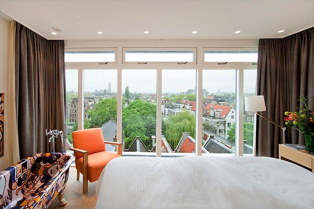 Khách sạn The Bank 3*
