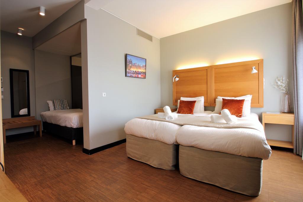 Khách sạn The Bank 3*