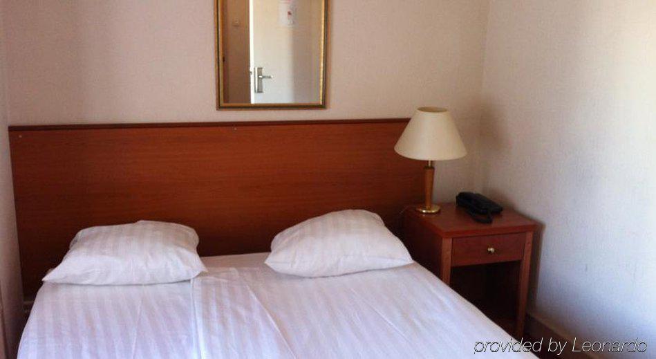 Hotel Delta City Center 3*