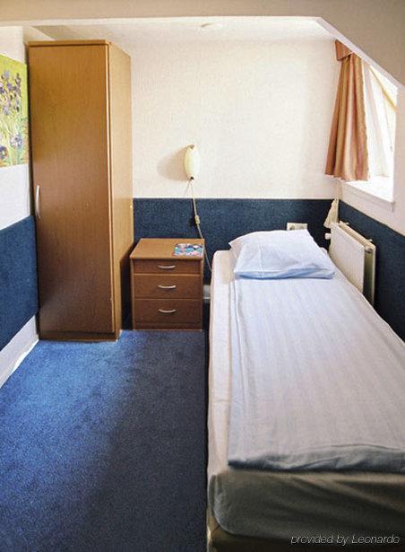 Delta City Center Hotel 3*