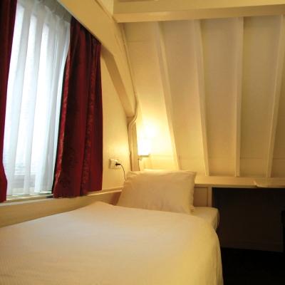 Singel 3*