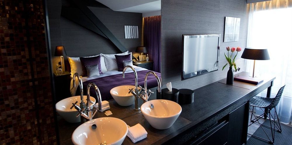 Canal House Khách sạn 4*