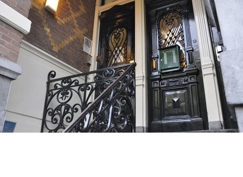 Khách sạn Hotel Amsterdam Inn 2*