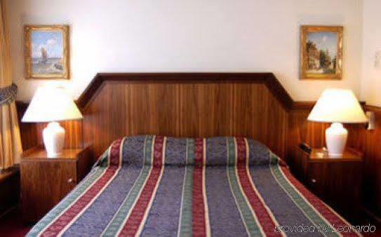 Bed & Breakfast Rembrandtplein 3*