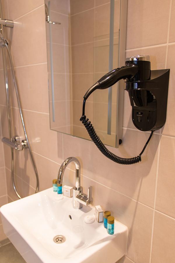 Royal Plaza Khách sạn 3*