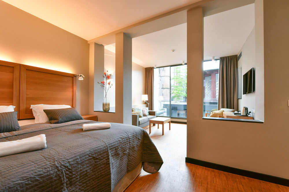 Khách sạn The Bank 3*