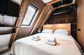 Bed & Breakfast City Studios 3*
