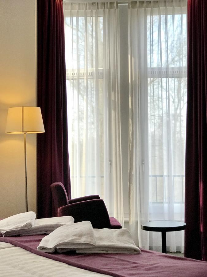 Parkview Khách sạn 3*