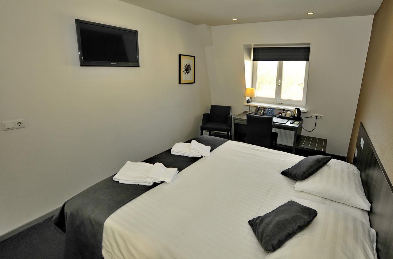 Parkview Khách sạn 3*