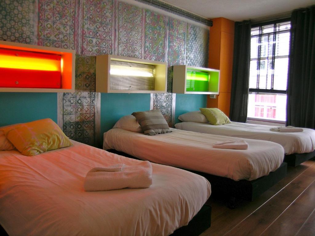 Greenhouse Effect Hotel