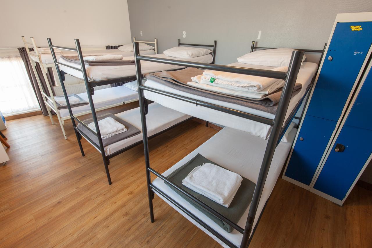 Travel Hotel