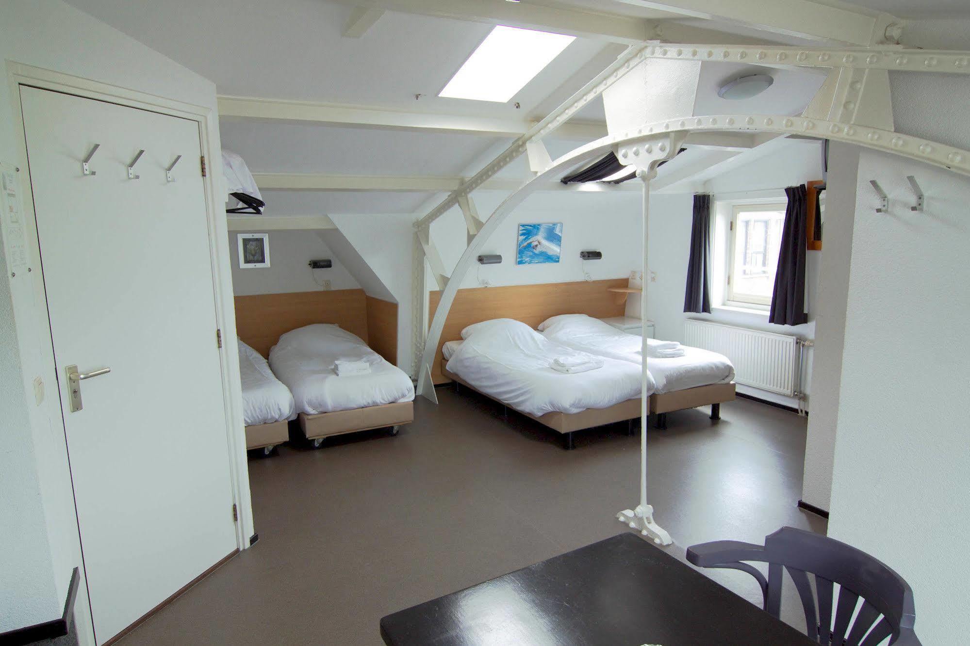 Hotel City Hotel 2*