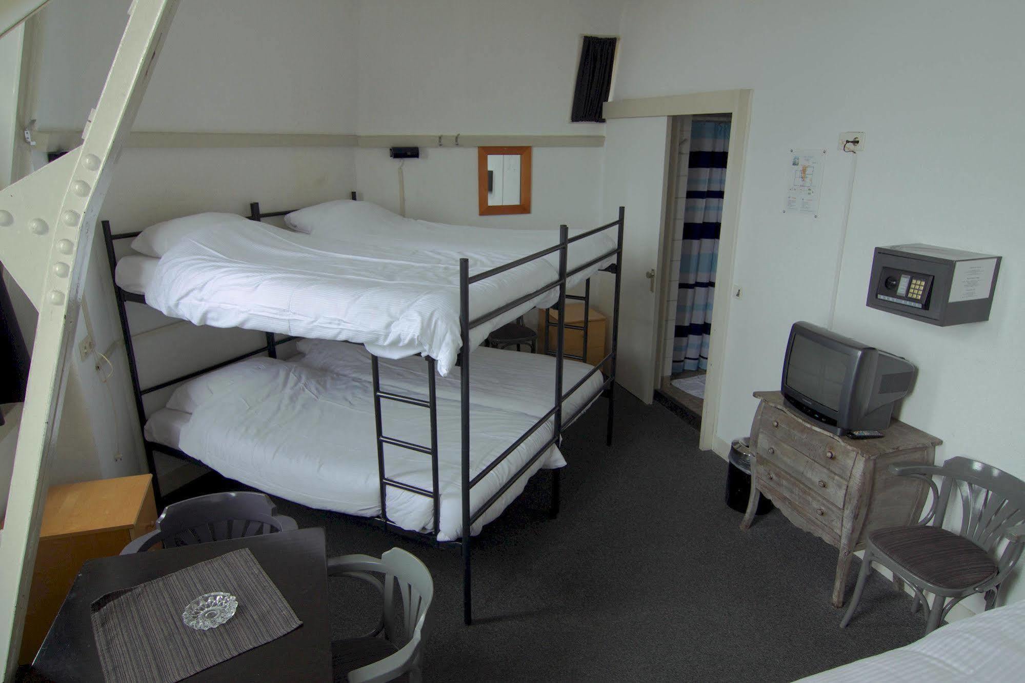 City Hotel Hotel