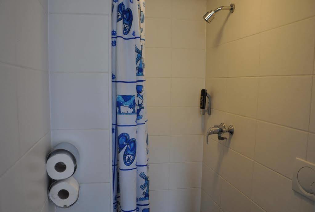 Khách sạn Hotel Amsterdam Inn