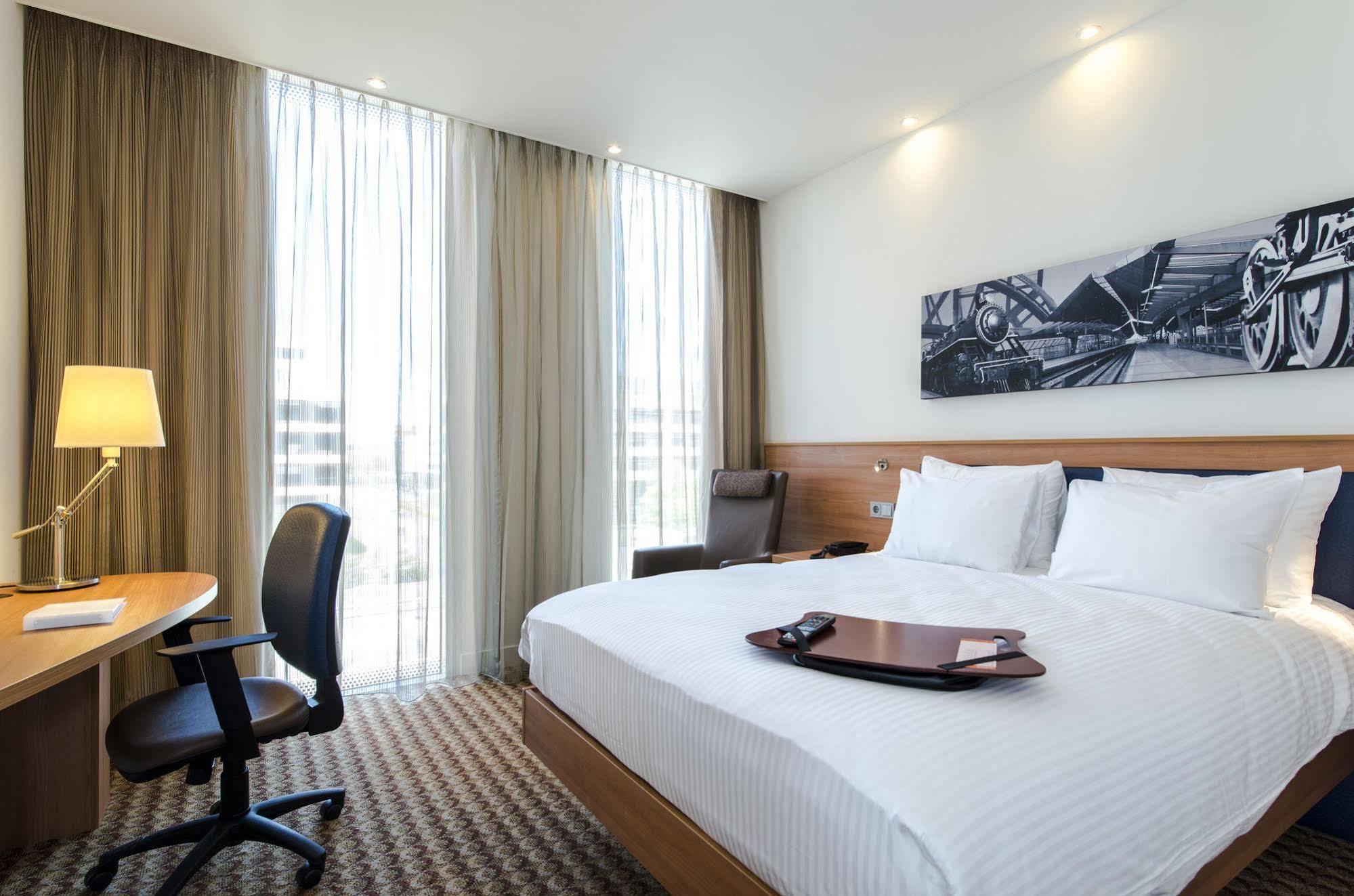 Khách sạn Hampton By Hilton Arena Boulevard
