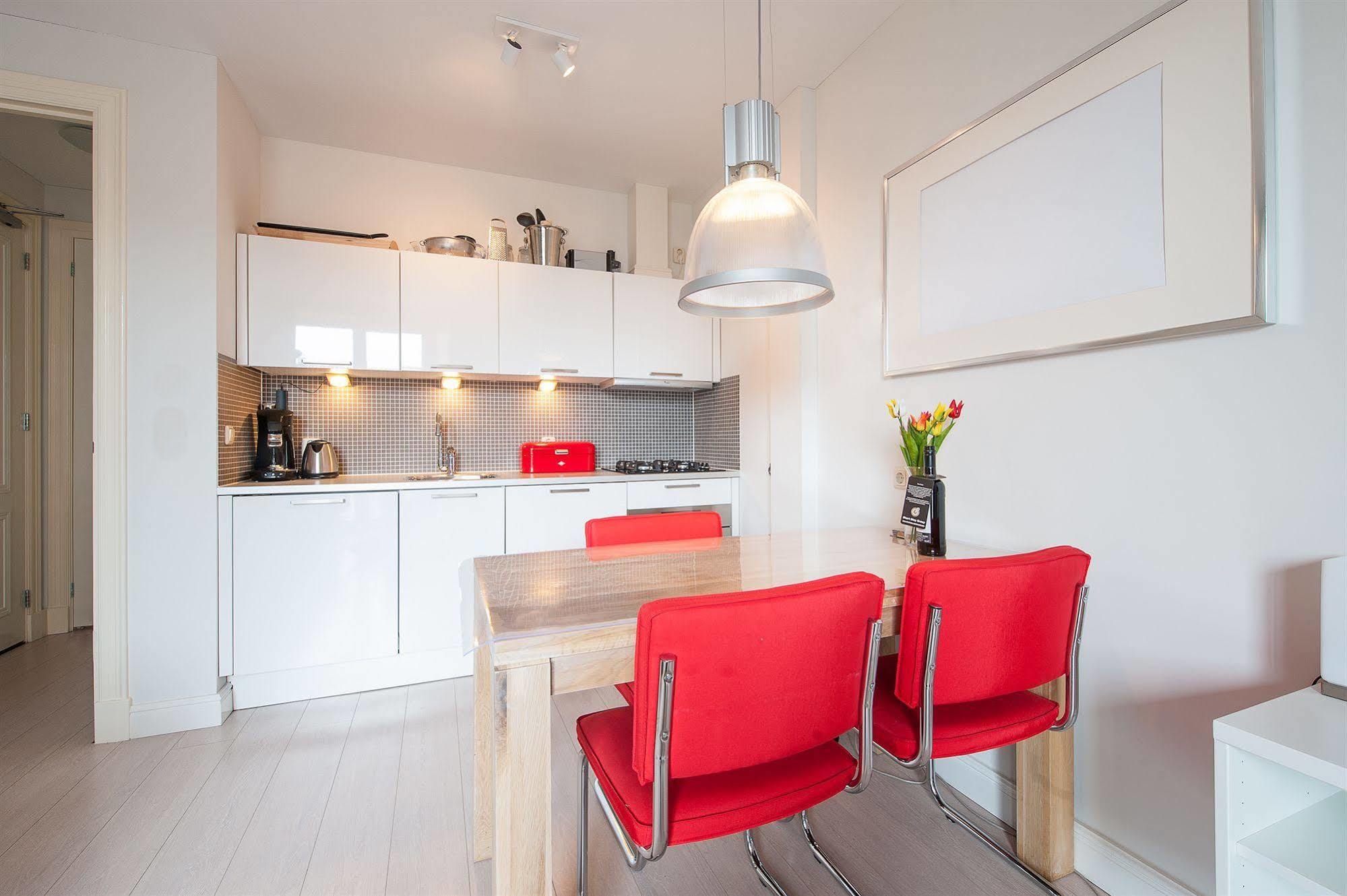 Short Group Dapper Market Serviced Apartment Amsterdam