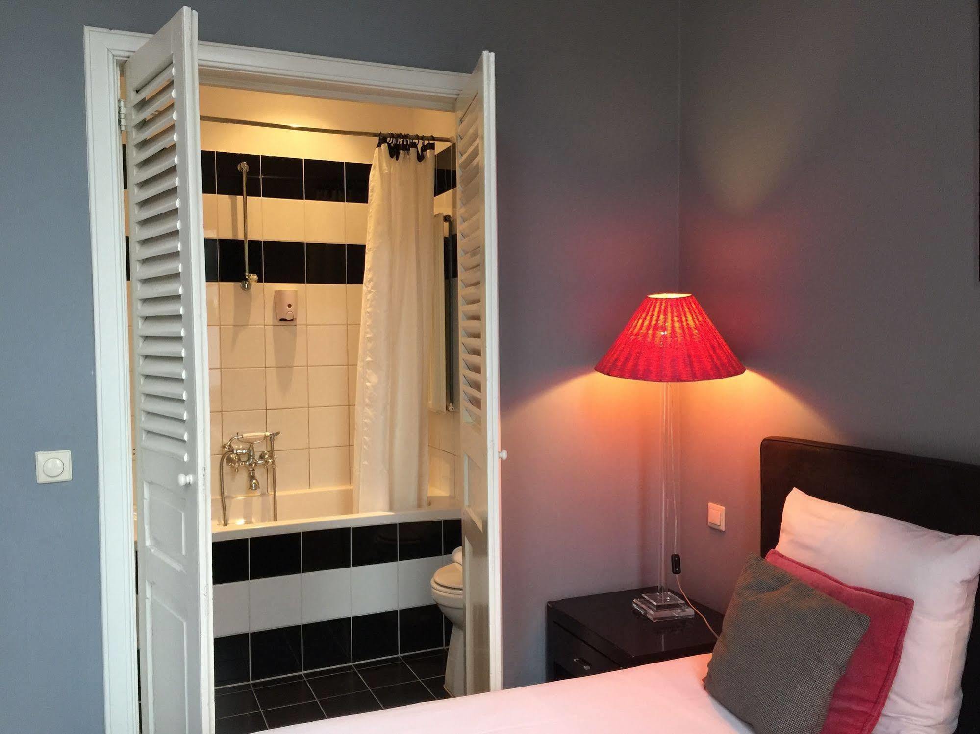 Nine-t-teen Bed And Boutique Couette-café 3*