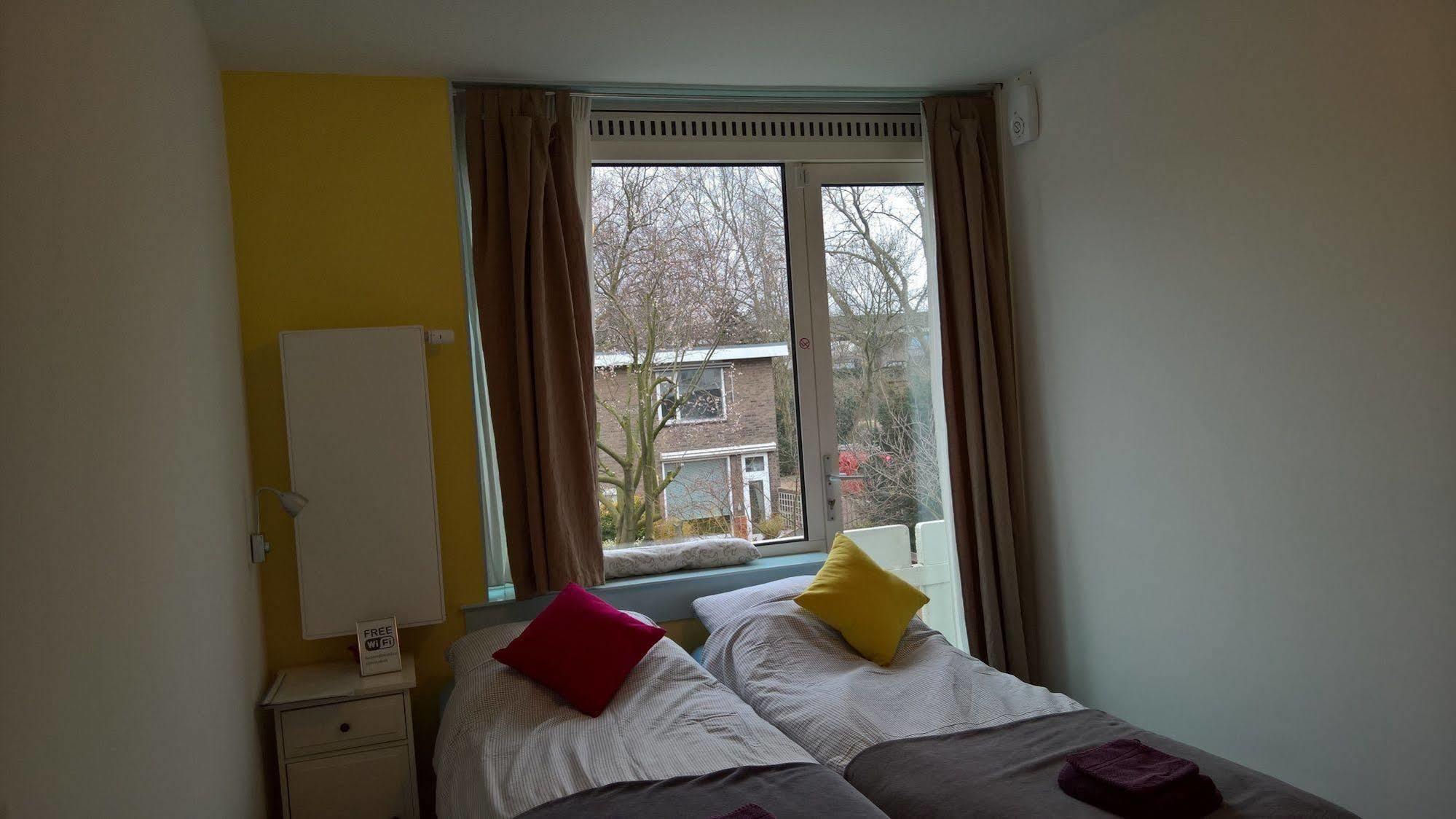 Bed & Breakfast Holy Dove 2*