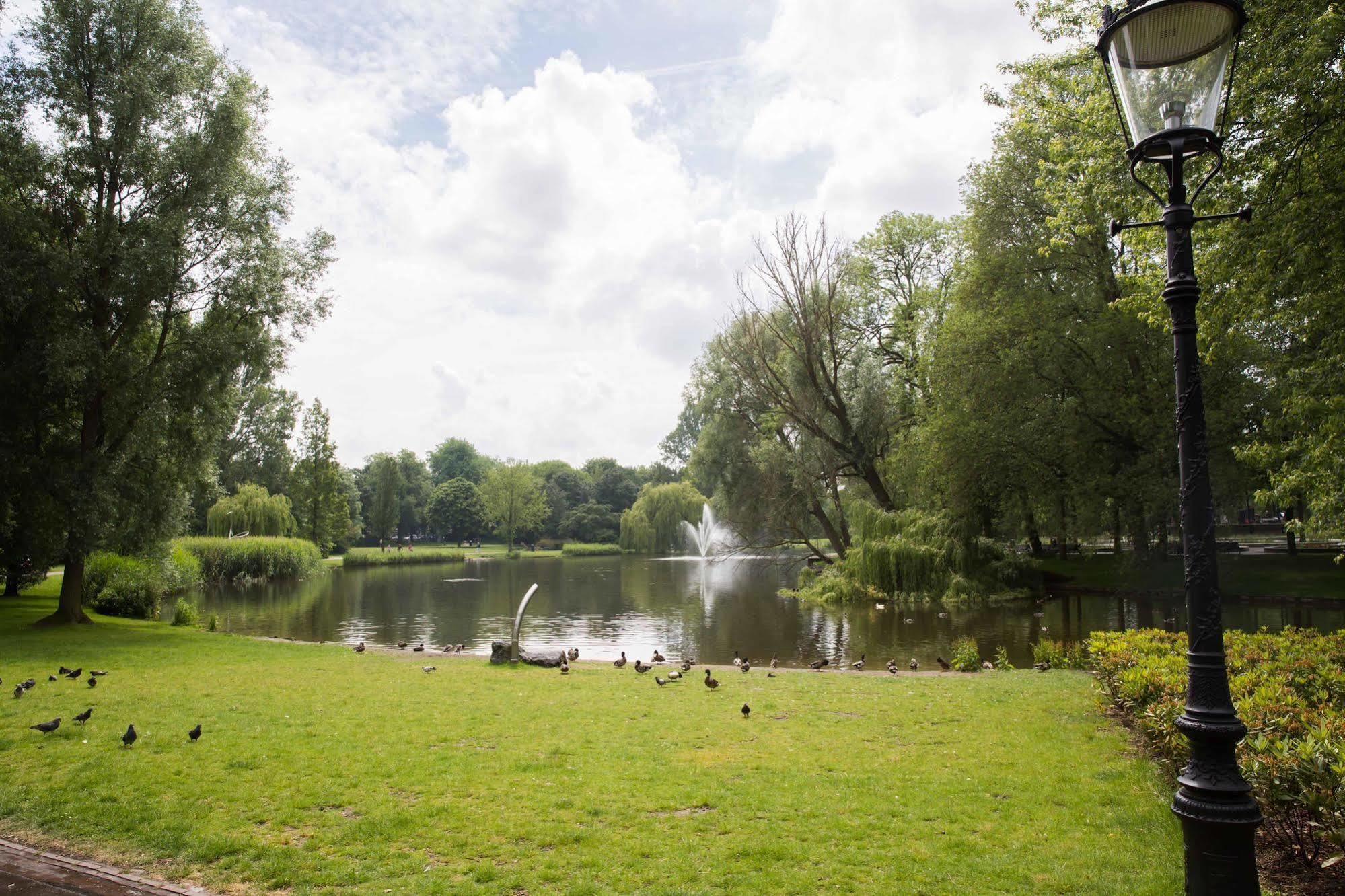 Hotel Hampton By Hilton Centre East 4*