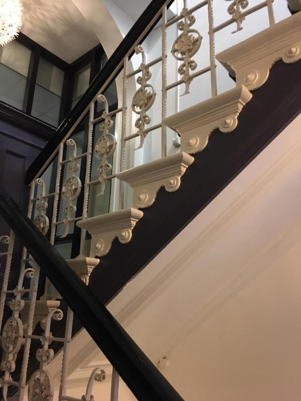 City Hotel 2*