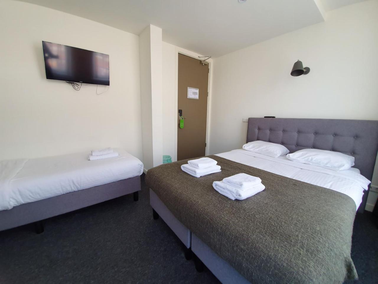 Heye 130 Hotel 2*