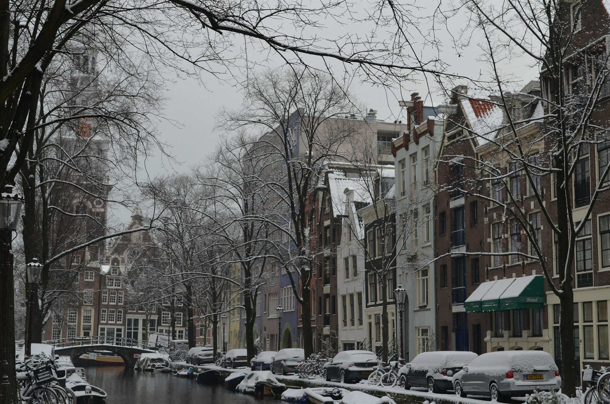 Rembrandtplein Bed & Breakfast 3*