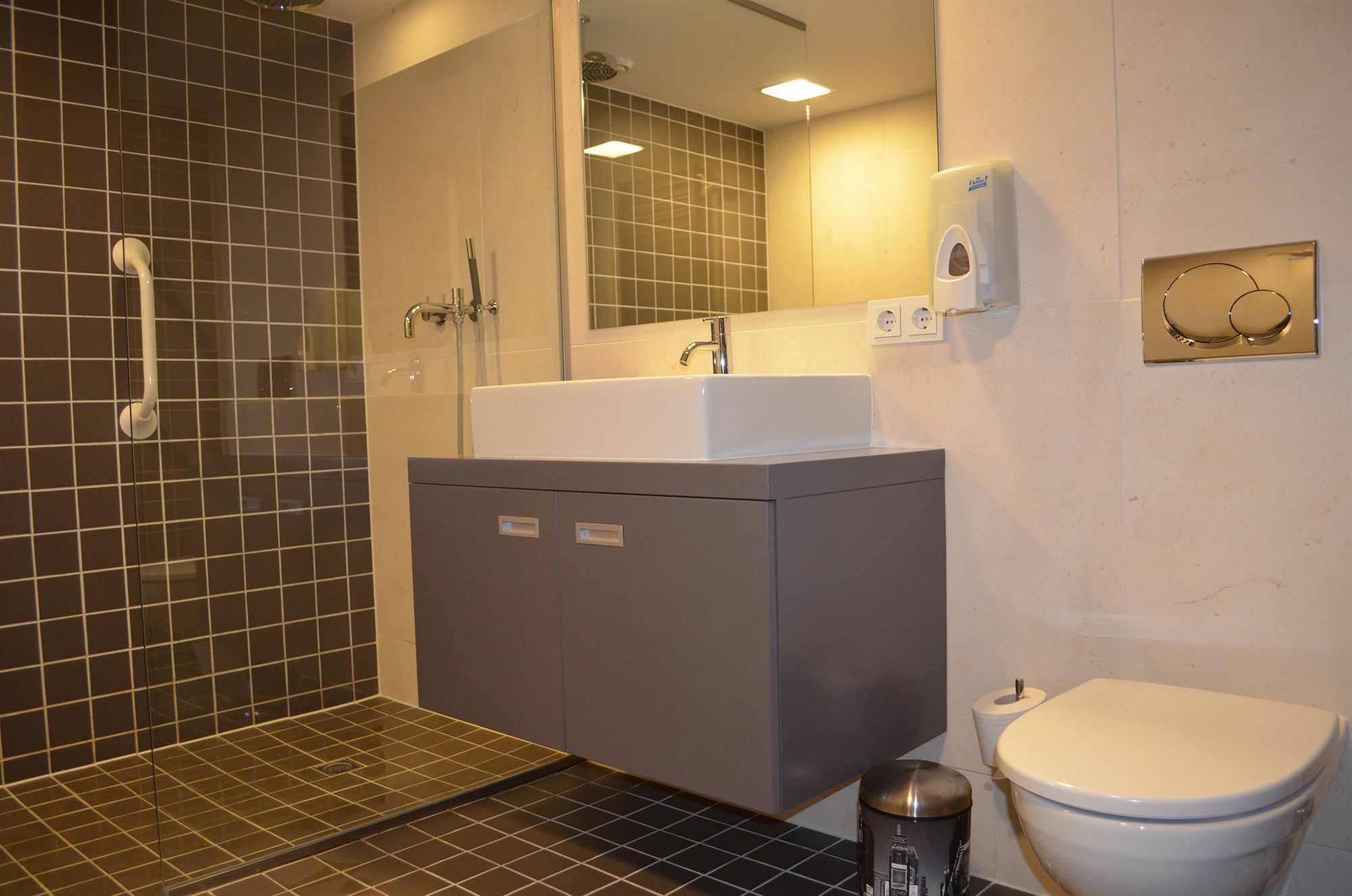 Bed & Breakfast Rembrandtplein 3*