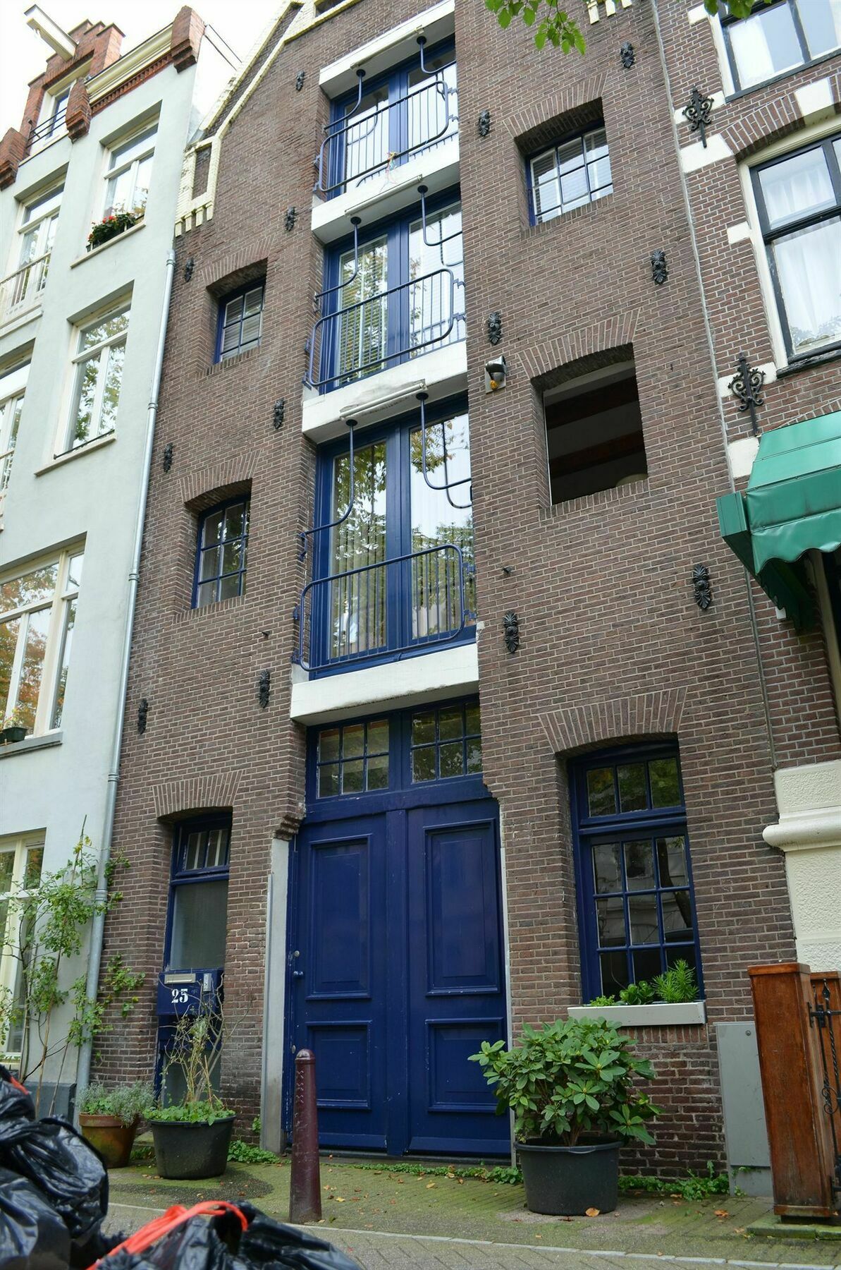 Bed & Breakfast Rembrandtplein 3*