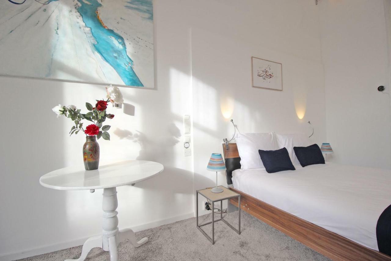 Cozy Jordaan Canalhouse Near Anne Frank House Bed & Breakfast