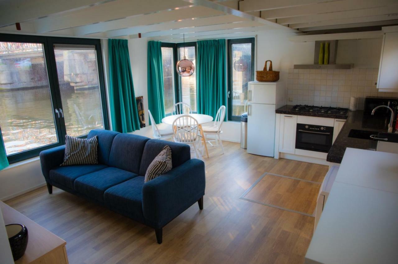 Houseboat Piano Forte Amsterdam