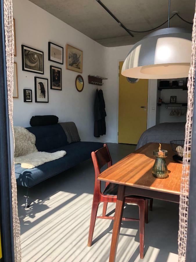 Hospedagem domiciliar Chez Odette - Free Bikes & Private Car Parking