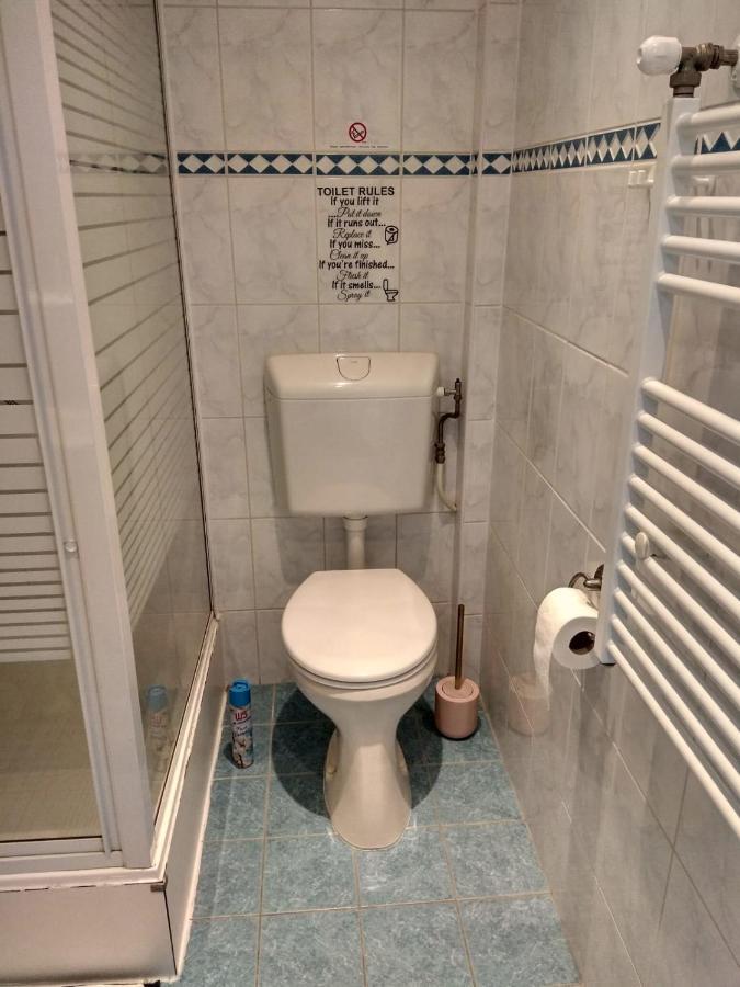Holy Dove Bed & Breakfast 2*