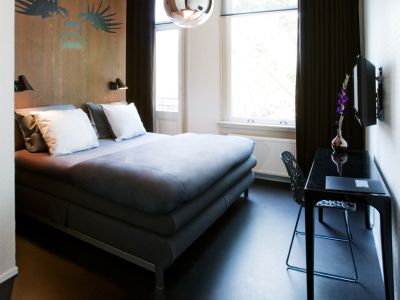 Khách sạn V Frederiksplein 3*