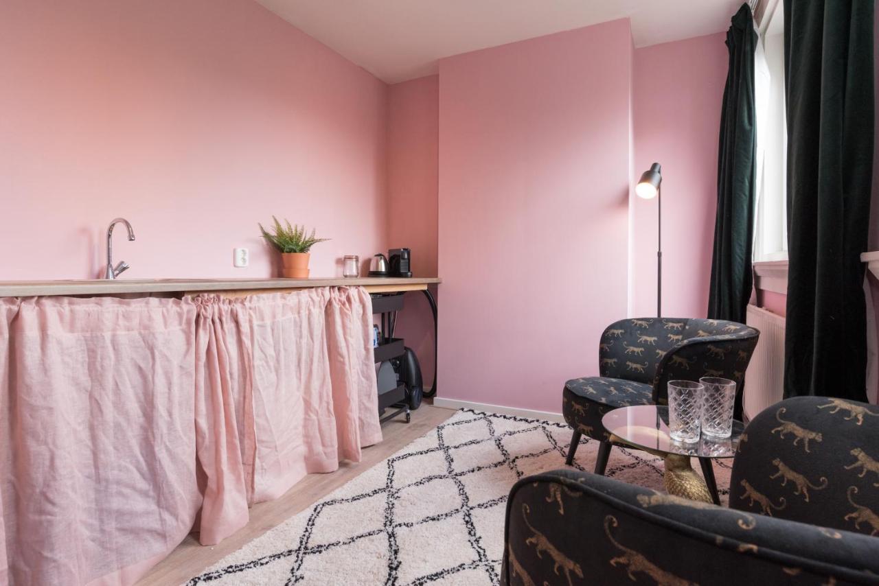 Privatunterkunft Pink Panther Studio