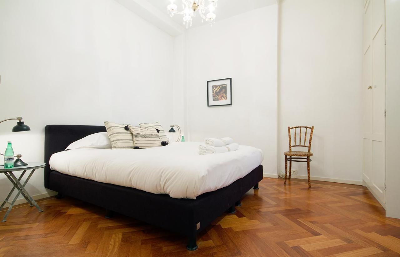 Canal Apartment *