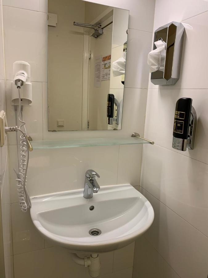 Hotel Dam 2*