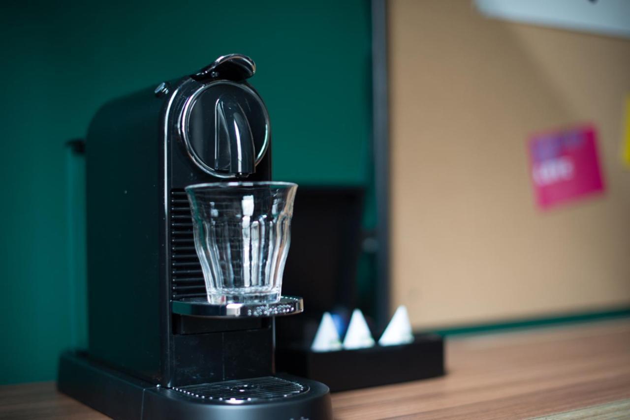The Social Hub West 4 Star Khách sạn 4*