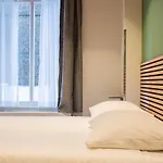 Weber Hotel 117