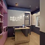City Hotel