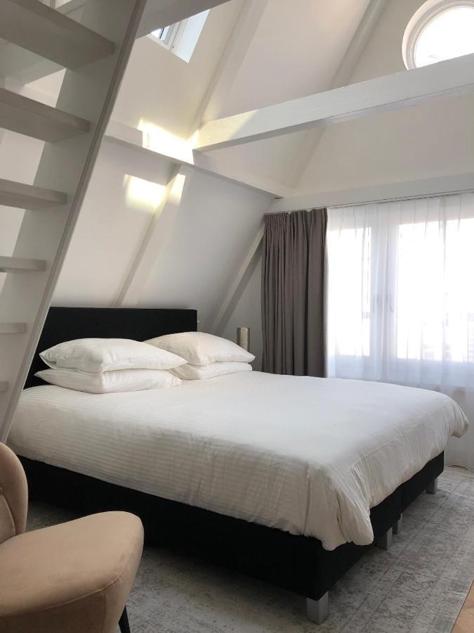 Acomodação com café da manhã  Luxe Suites Roses