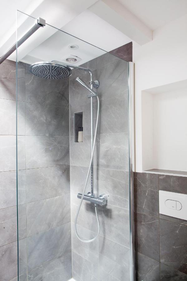 Acomodação com café da manhã  Luxe Suites Roses Amesterdão