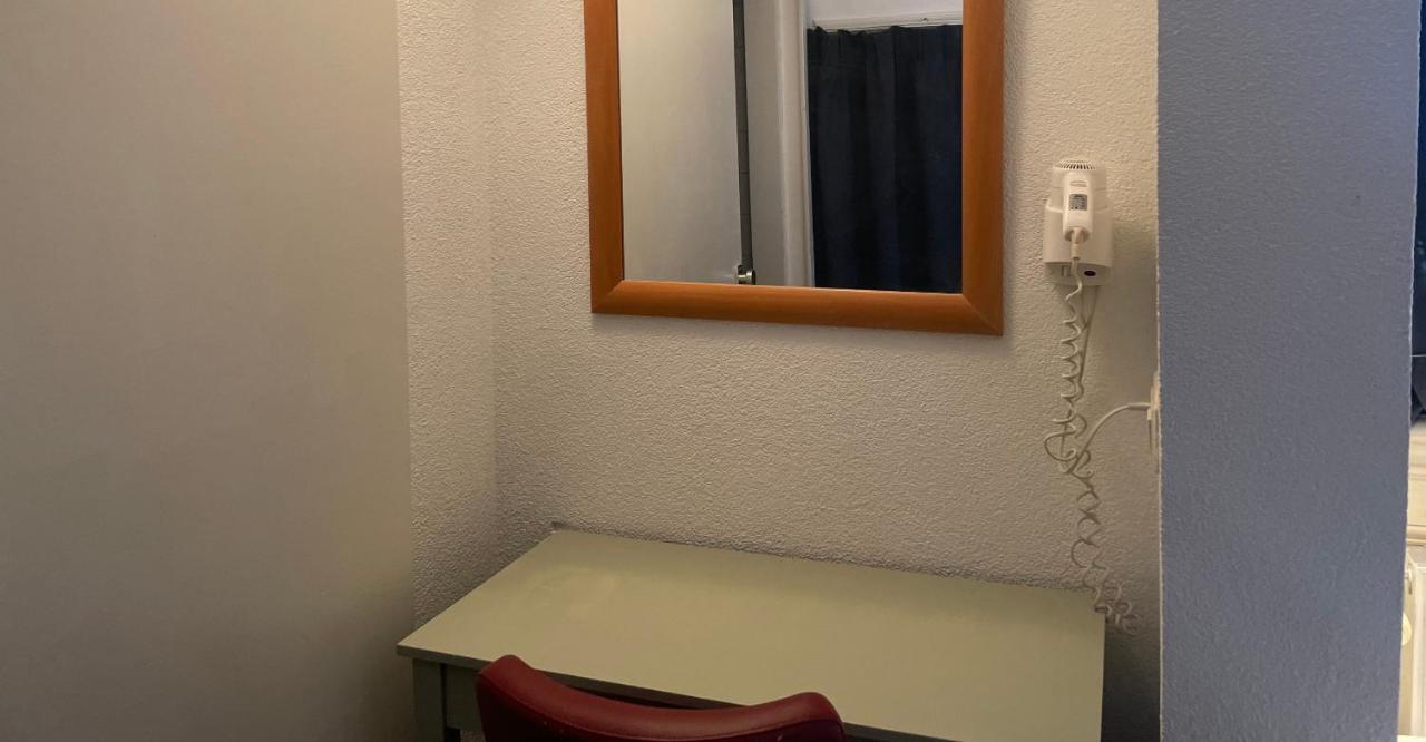 City Hotel Hotel 3*