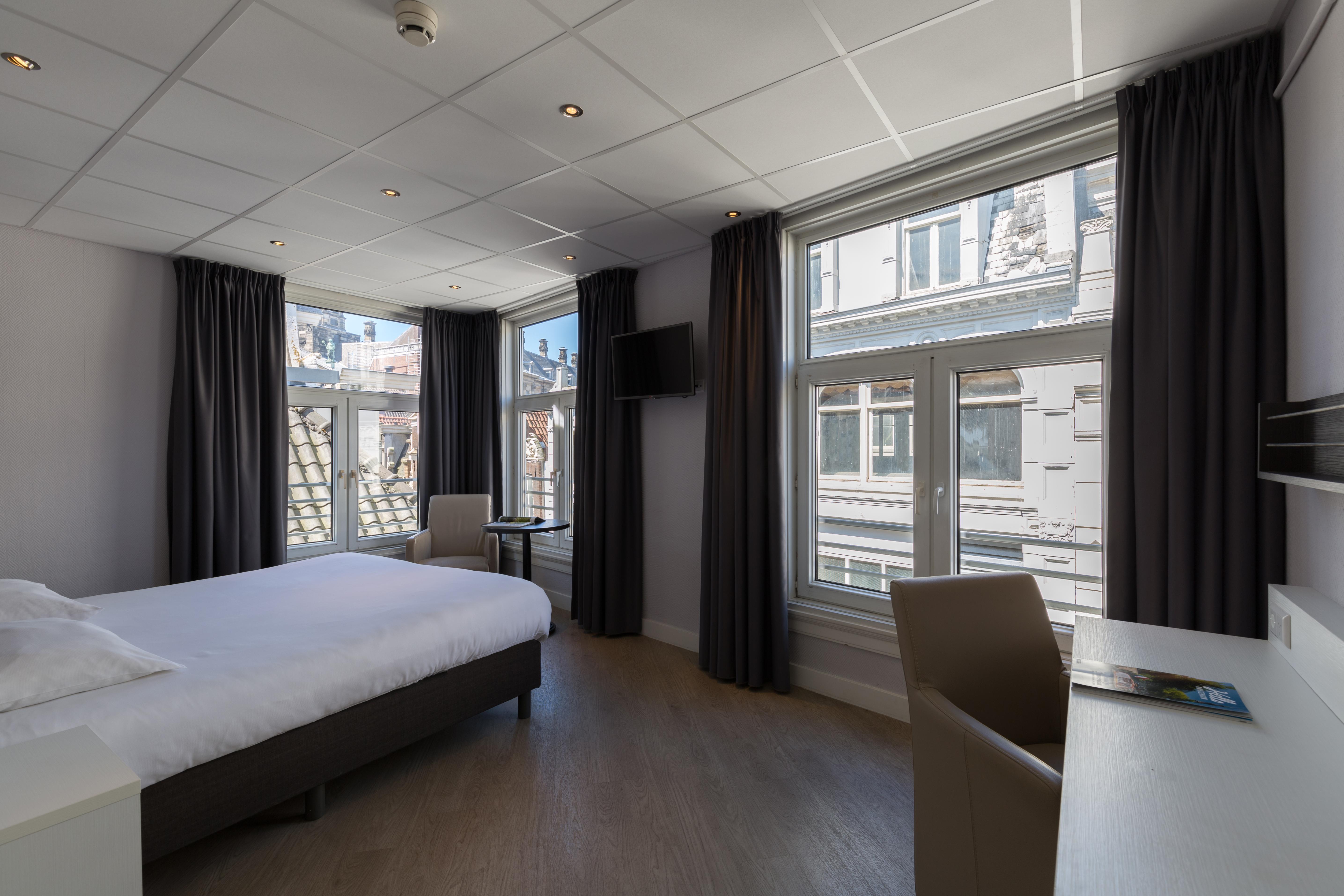De Roode Leeuw Hotel 4*