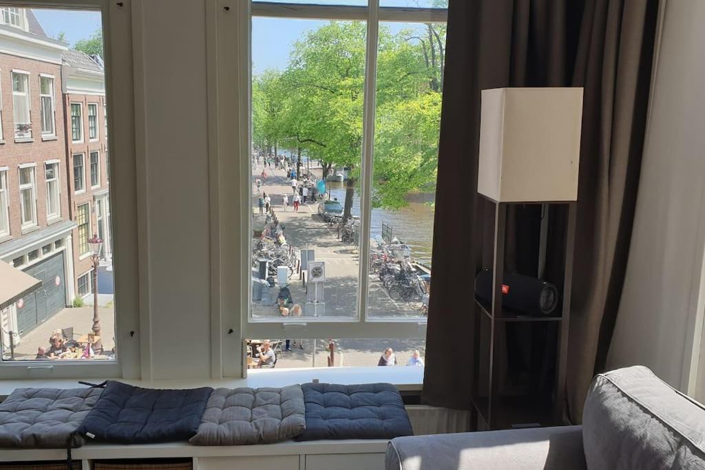 Appartement - Bright, Canal-side, Central, Renovated 1br