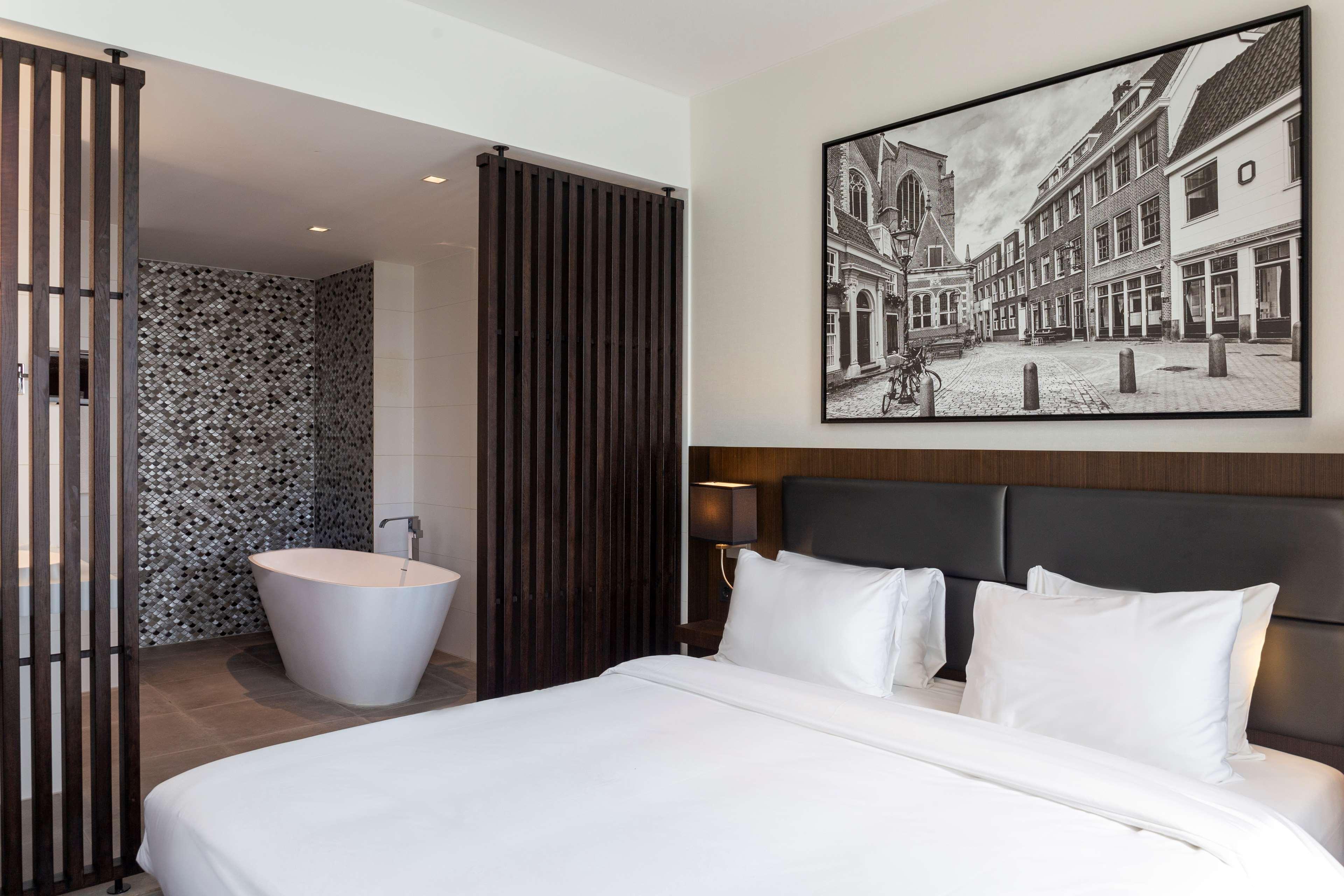 Khách sạn Radisson And South 4*