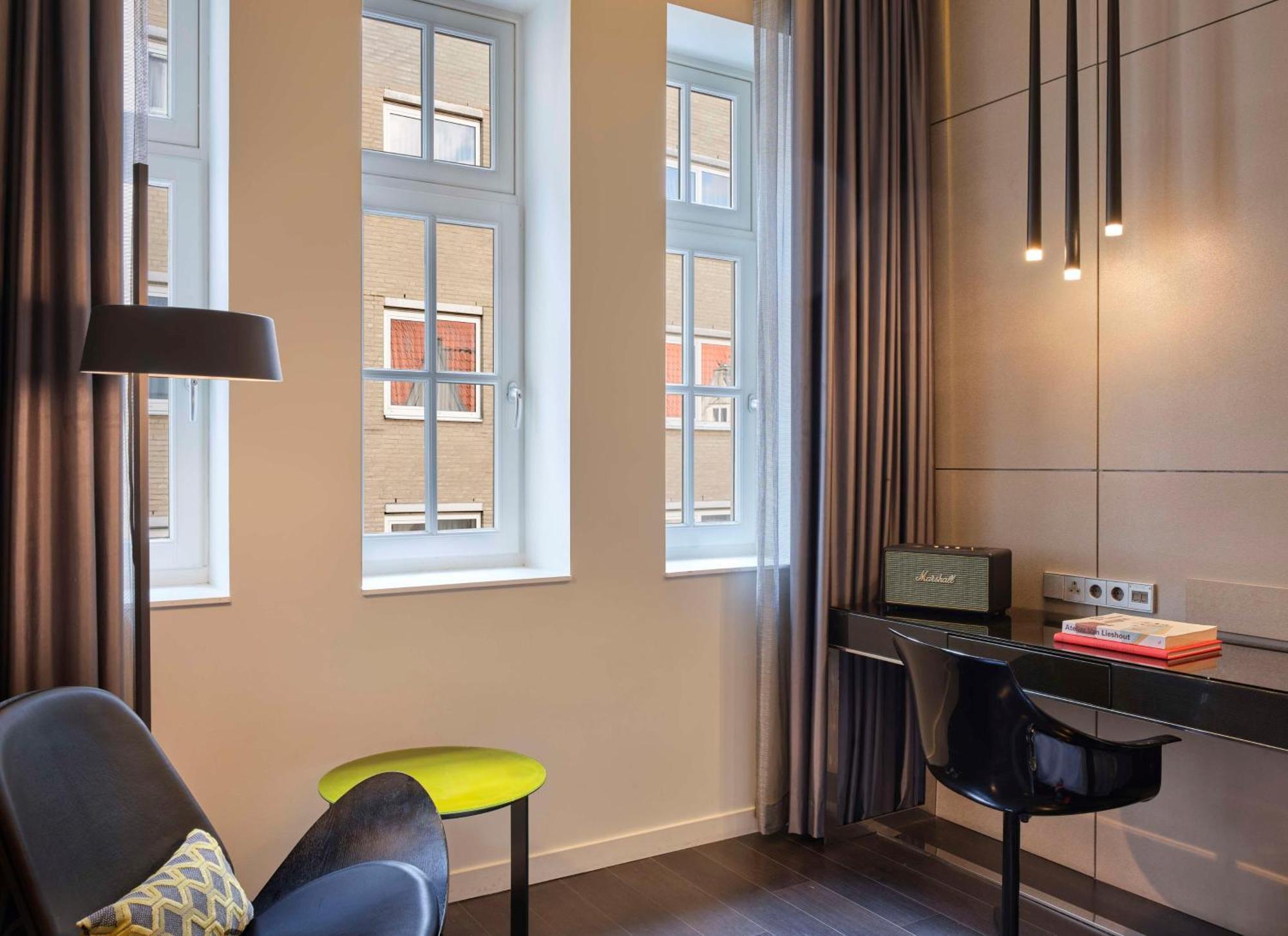 Art'otel Amsterdam, Powered By Radisson 4* Amesterdão
