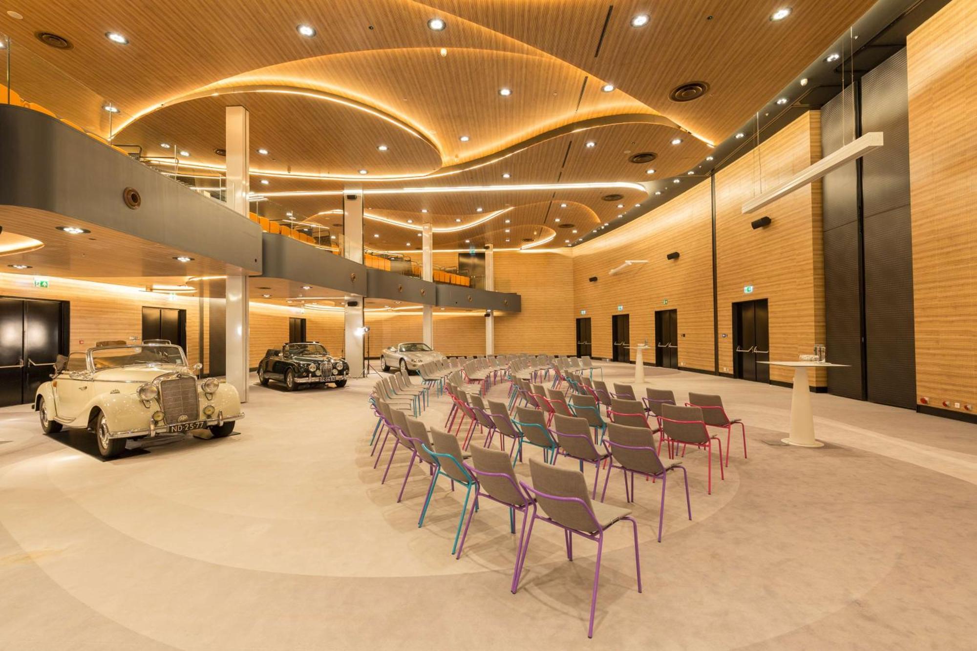 Hotel Park By Radisson City West 4*