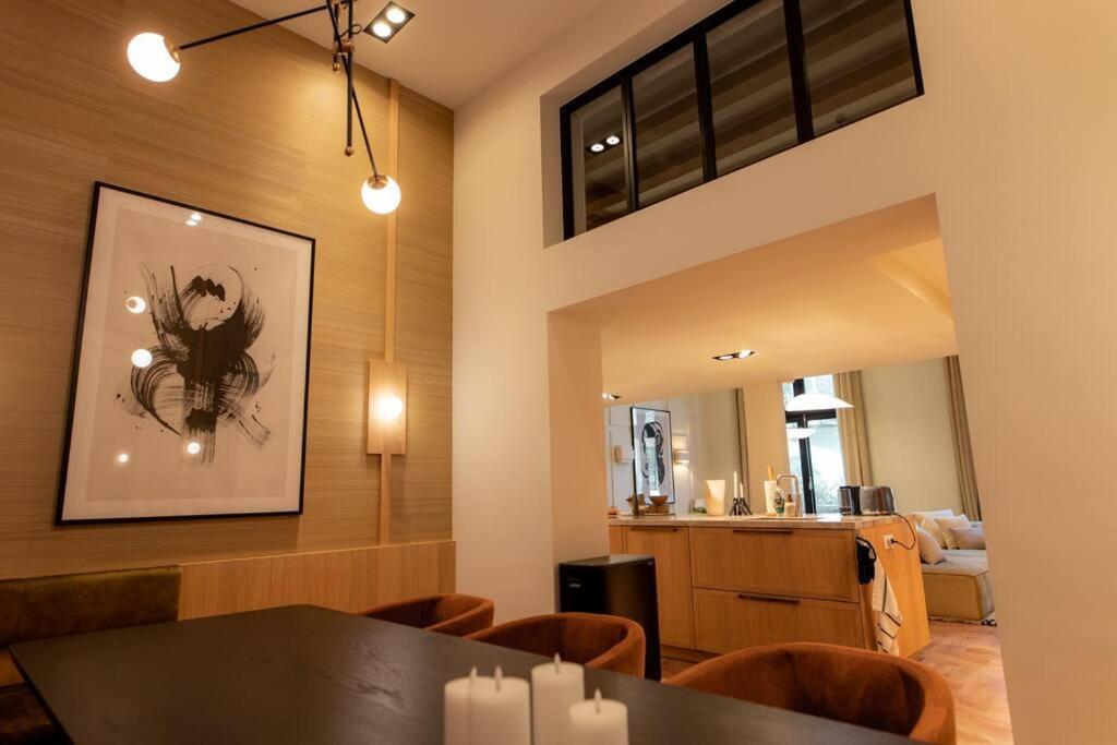 Căn hộ Newly Renovated Luxurious 200 Sqm Loft In Centre