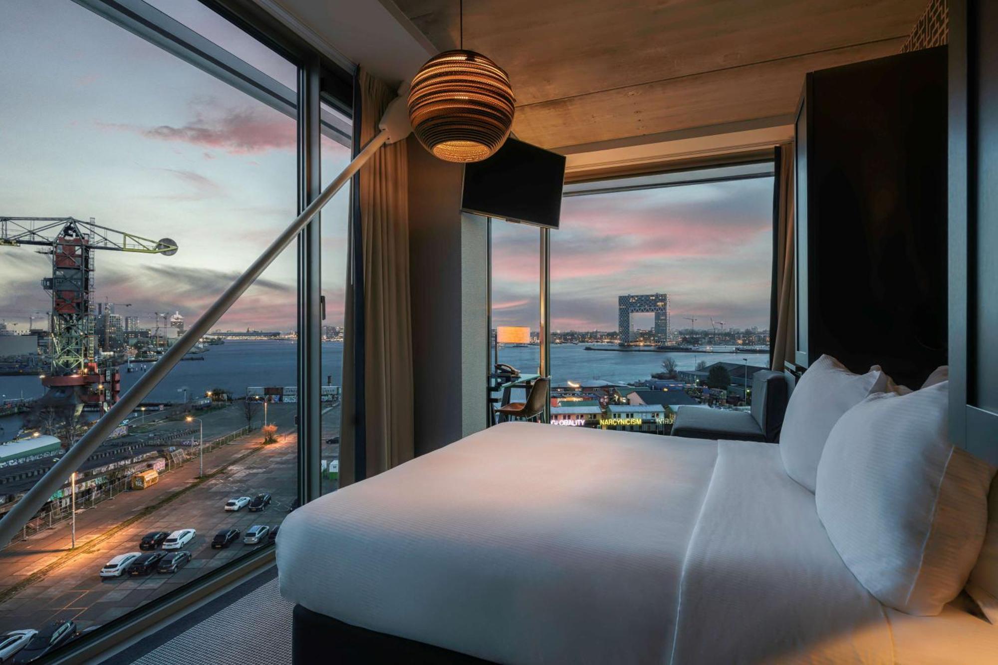 Doubletree By Hilton - Ndsm Wharf Hotel