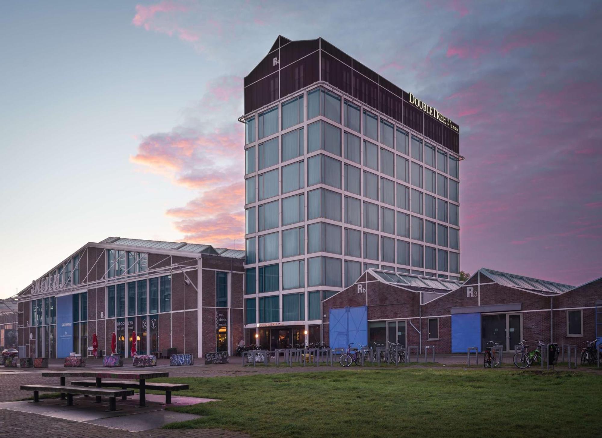 Hotel Doubletree By Hilton - Ndsm Wharf 4*
